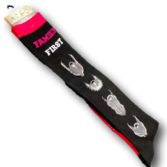 3/$20 Duck Dynasty "Family First, Business 2nd" Funny Novelty Crew Socks - NWT - Picture 4 of 4